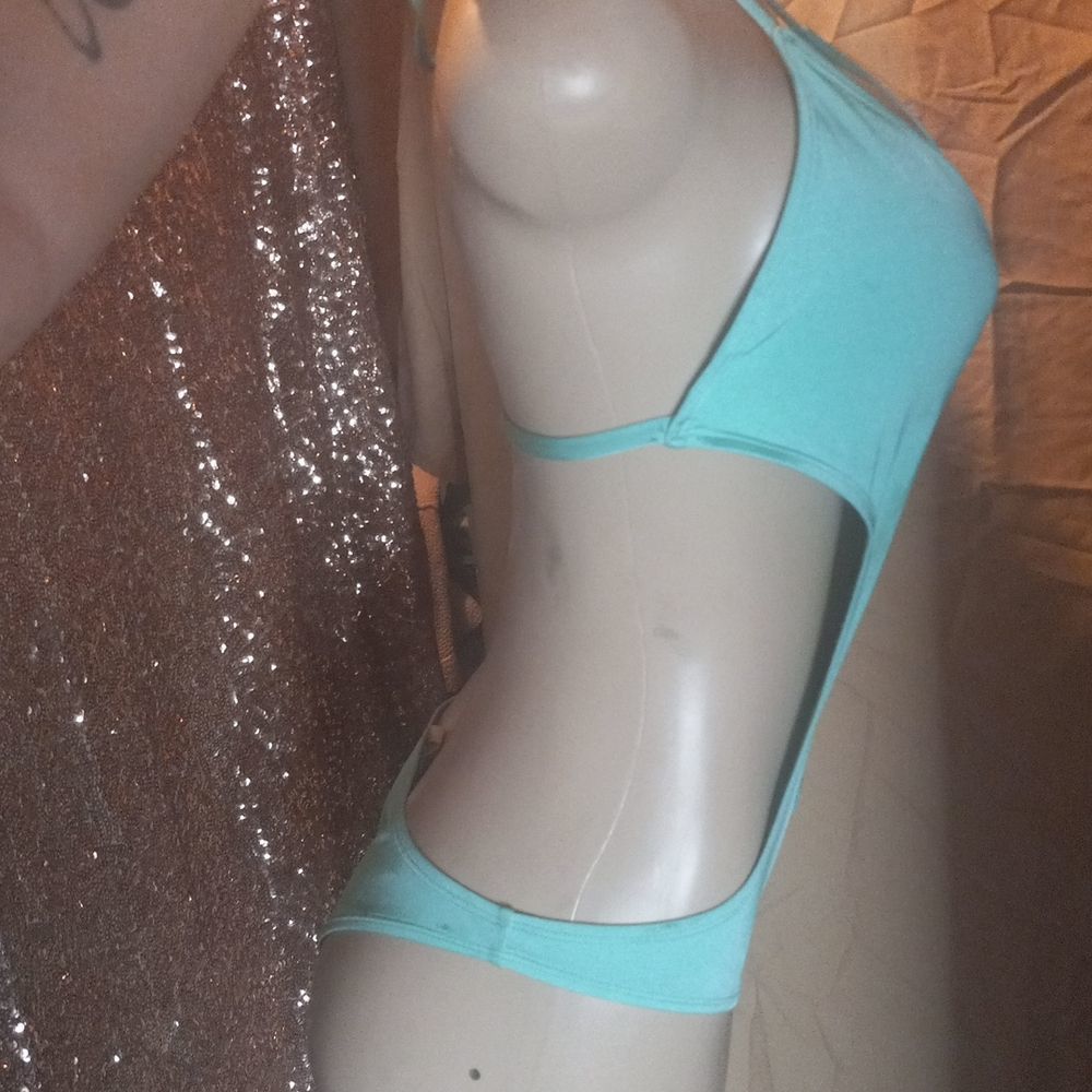Bathing suit - Picture 2 of 6